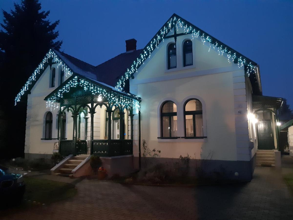 Szalay Villa ヴェスプレーム エクステリア 写真